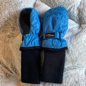 Kids Snow stoppers mittens excellent condition